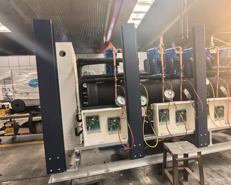 怎么判断制冷机是否进空气？